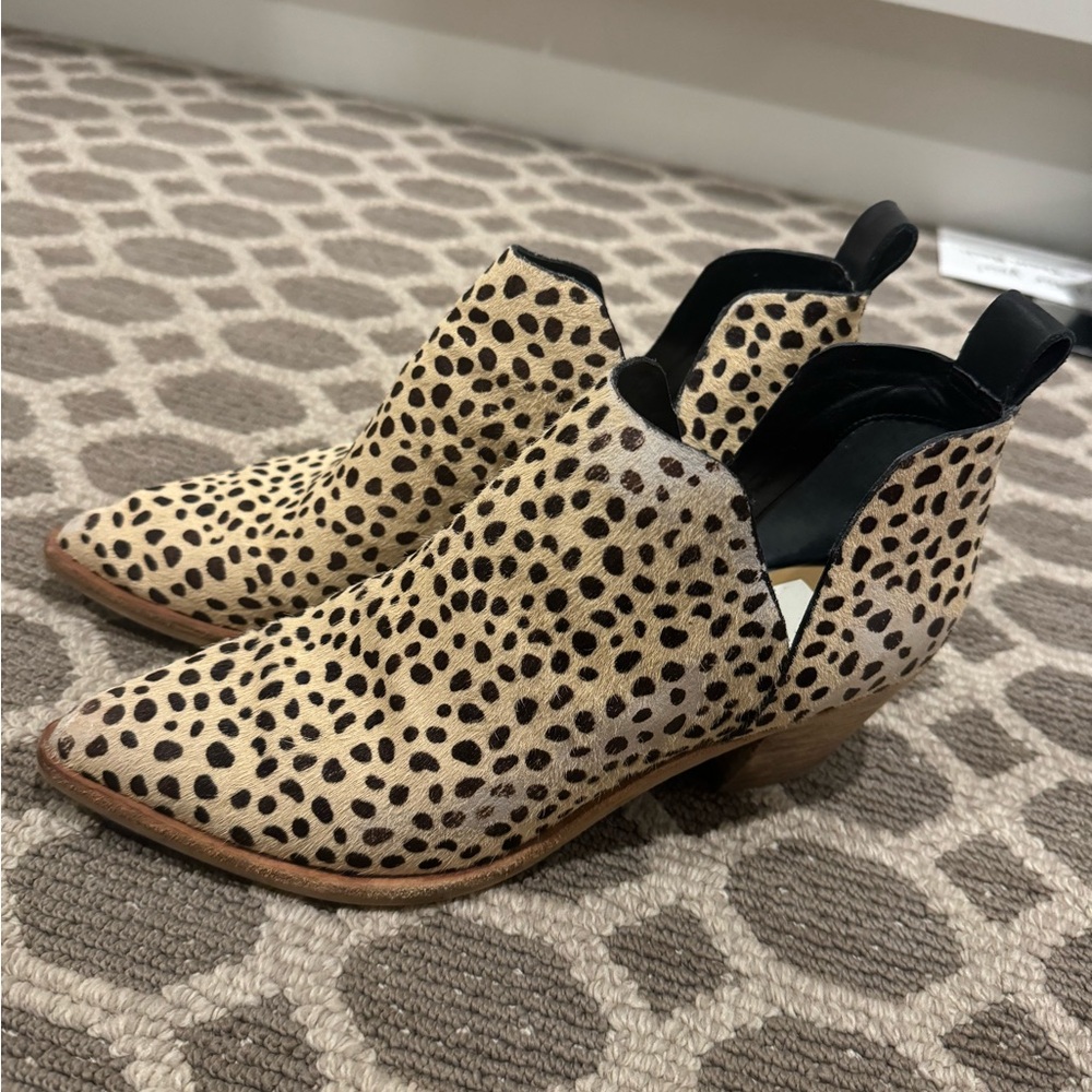 Dolce vita leopard booties size 6.5